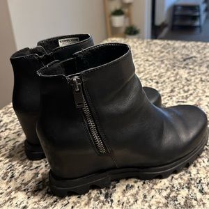 Sorel Joan of Arctic Wedge Size 8.5
